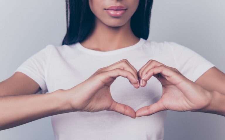 yoshita breasty serum-Cara Membesarkan Payudara Secara Alami Tanpa Efek Negatif